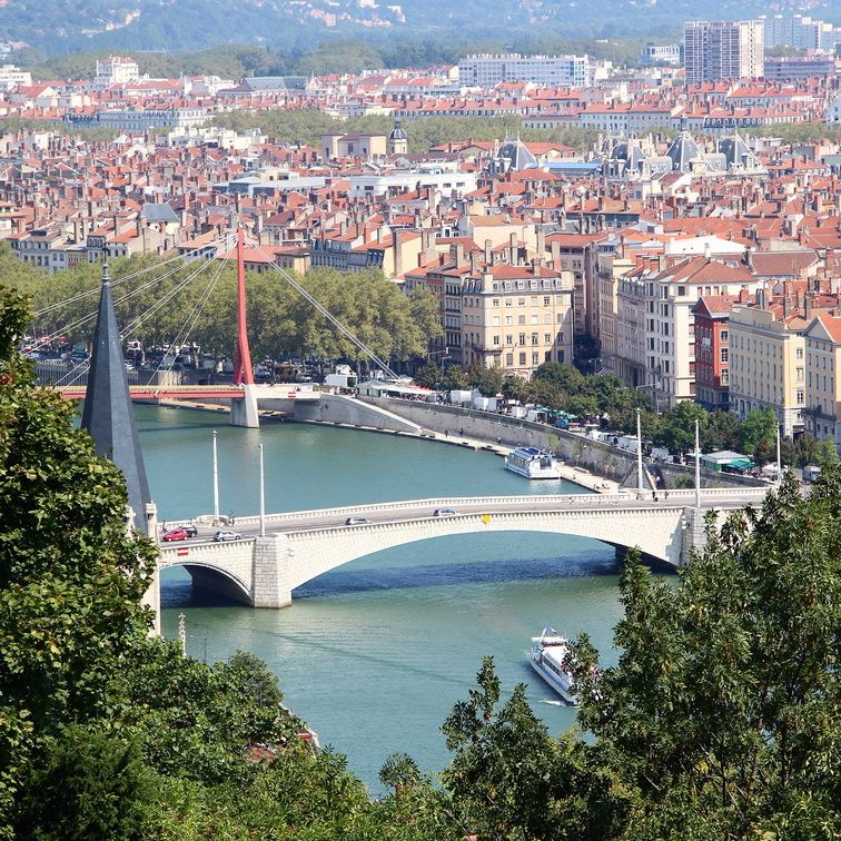 Lyon et ses ponts sur la Saône